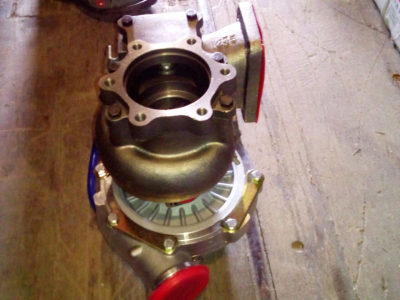 Турбина (Турбокомпрессор) GT40 YC6M YUCHAI (ЮЧАЙ) M4200-1118100-135 фото 1 Новосибирск