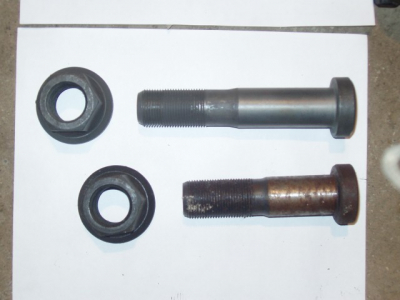 Шпилька колесная передняя с гайкой L=90 M23 H2/H3 HOWO (ХОВО) 199000410104 фото 1 Новосибирск